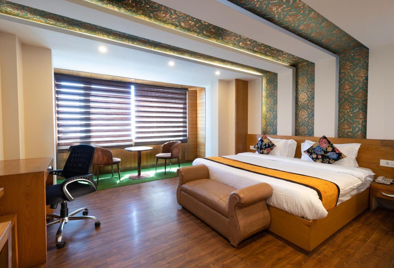 Accord Hotel Mussoorie Eksteriør billede